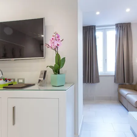 Magi House Relais Aparthotel 4*