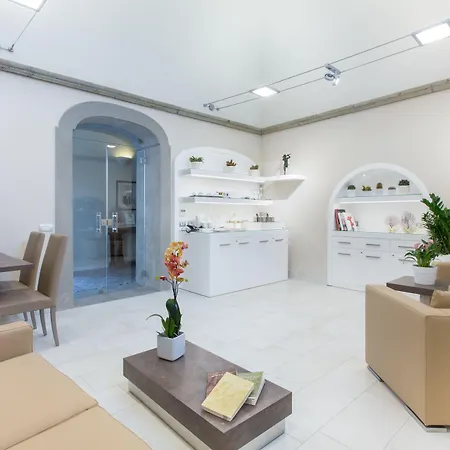 Magi House Relais Aparthotel 4*