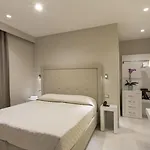 Magi House Relais מלון דירות