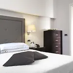 Magi House Relais סורנטו