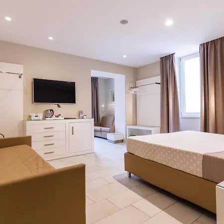 Aparthotel Magi House Relais 2*