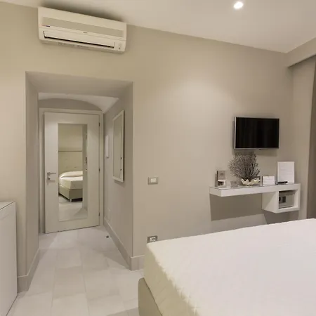 Magi House Relais Aparthotel 4*