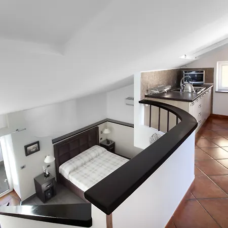 Magi House Relais Apartmanhotel 4*