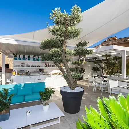 Magi House Relais Aparthotel 2*